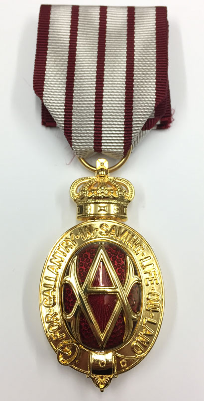 Albert Medal in Gold for Life-Saving on Land